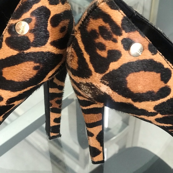 CALVIN KLEIN BRADY PUMP SZ 7 - Picture 2 of 7